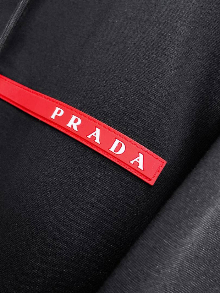 Pra*a suit 9