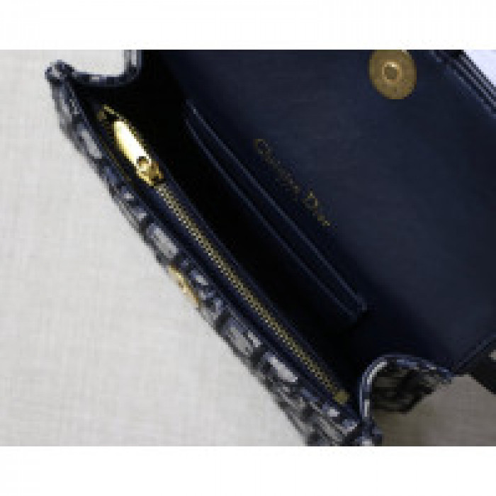 D*or bag15