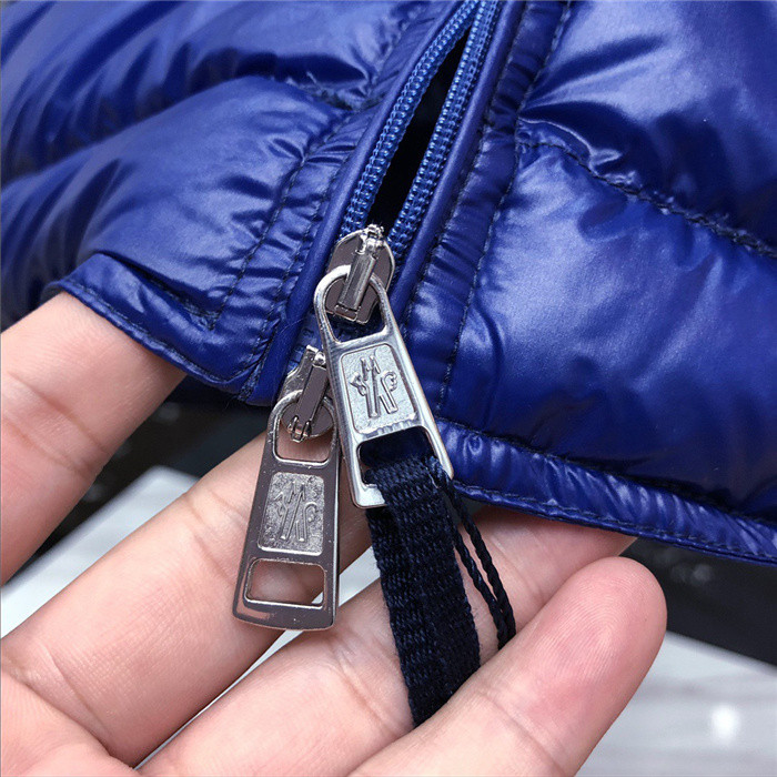 moncler down vest 38