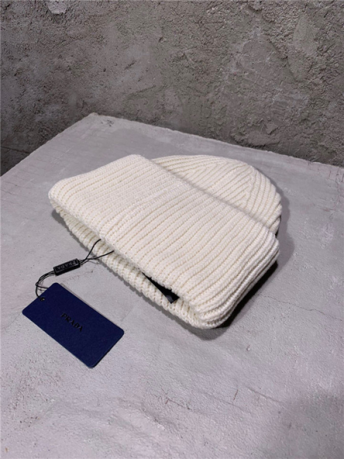 Prad* hat48