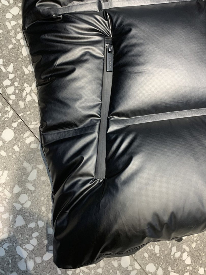 Pra*a down vest 2