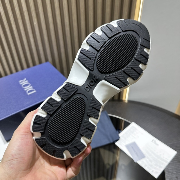D1OR SNEAKERS B44 T00000249