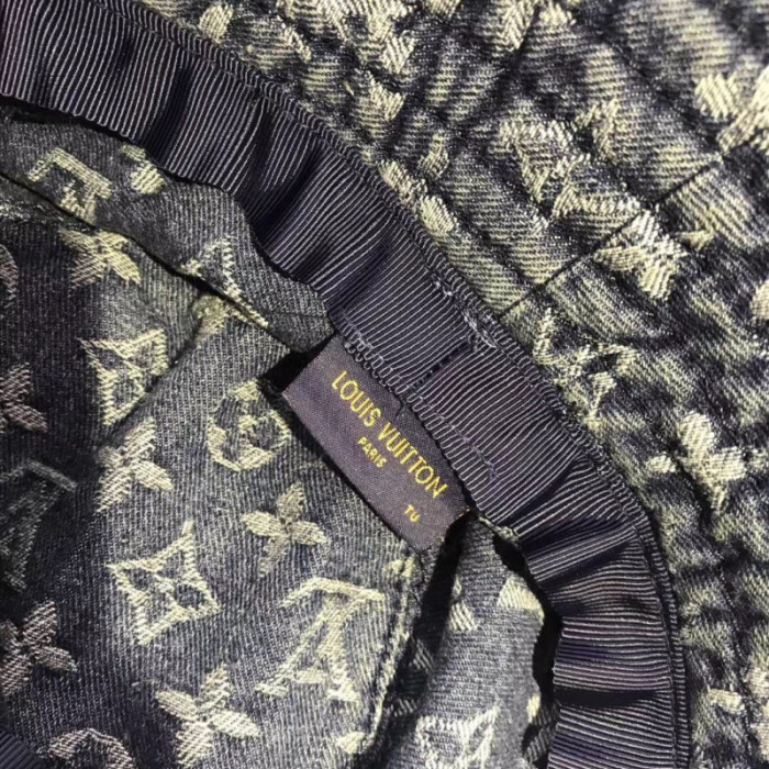 LV CAP33