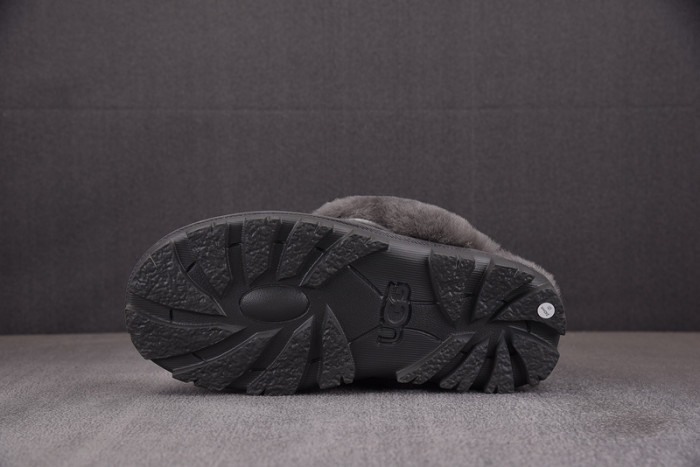 UGG SANDALS 4