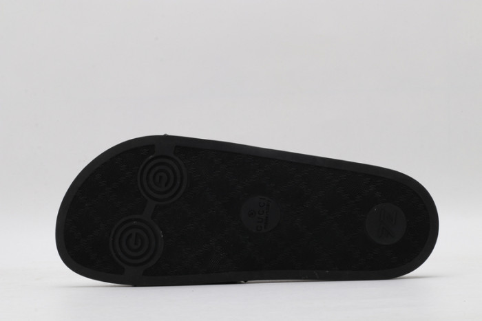 G*u*i* sandal49