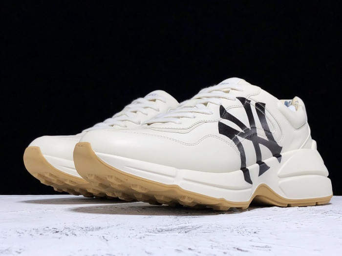 g*u*i ny rhyton vintage trainer sneaker 576963 drwoo 9522