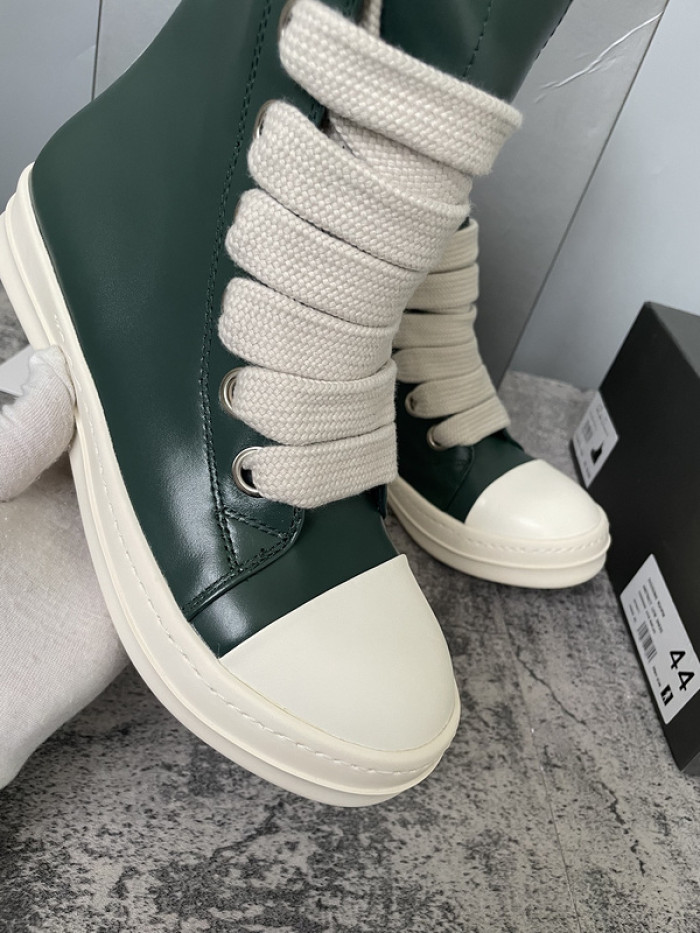 Rick Owe* R000179