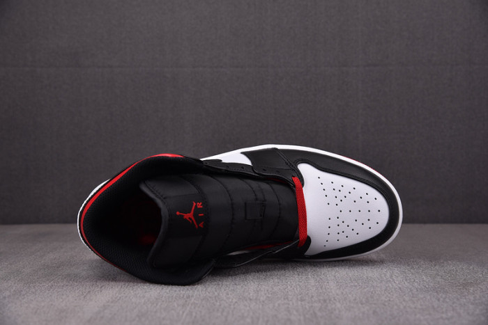 air jordan 1 mid gym red black toe dq8426-106