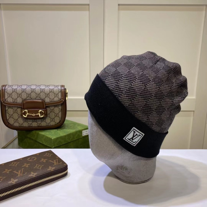 LV hat55