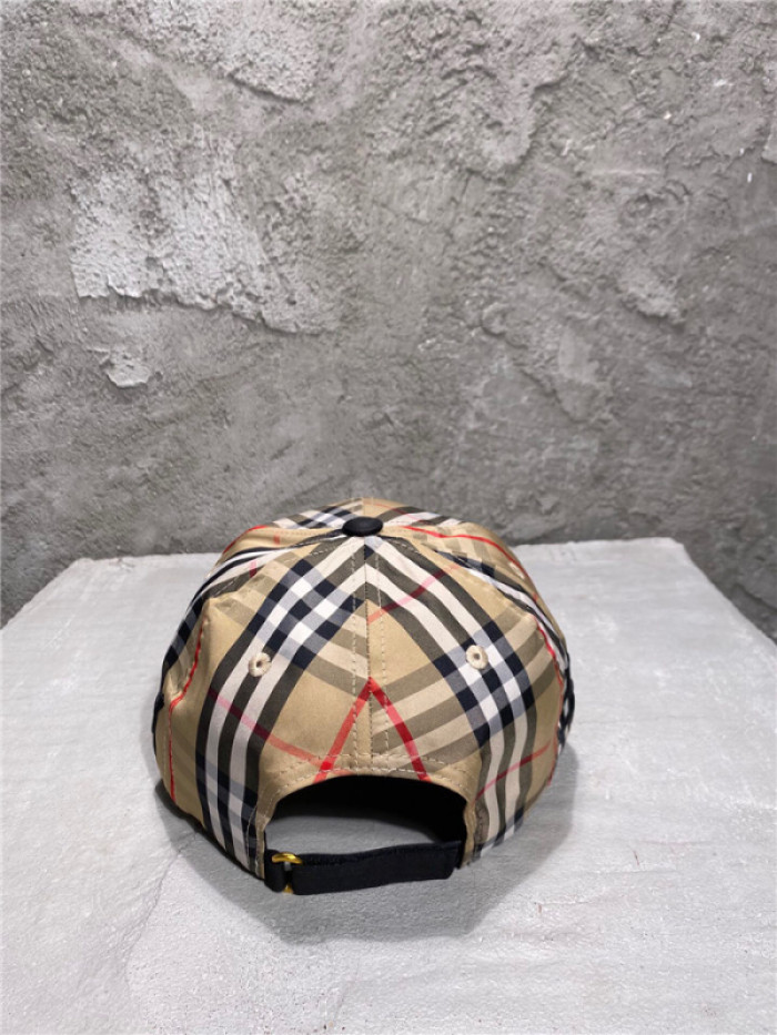 Burber*y CAP72