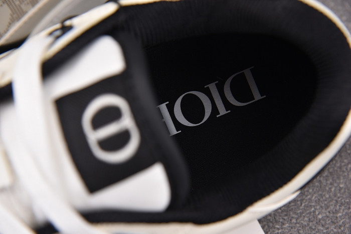DIO* SNEAKERS B27