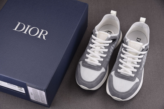 D1OR SNEAKERS B25 T0000-231