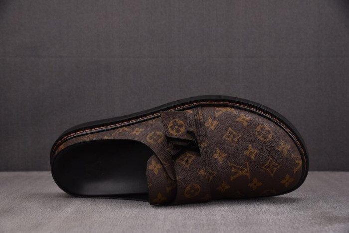 L&V sandal140
