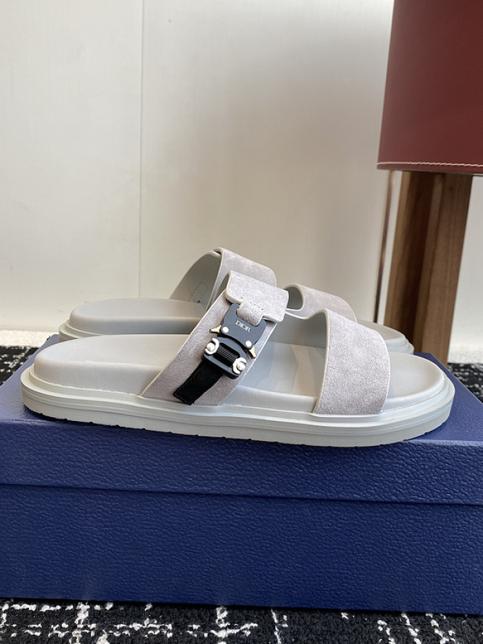 Dio*r sandal 67