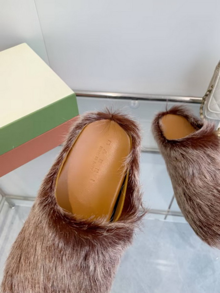 Marni Fussbett Sabot 13