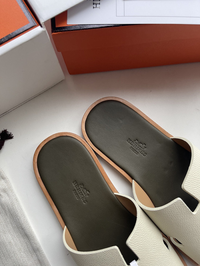 Herme* Sandal81