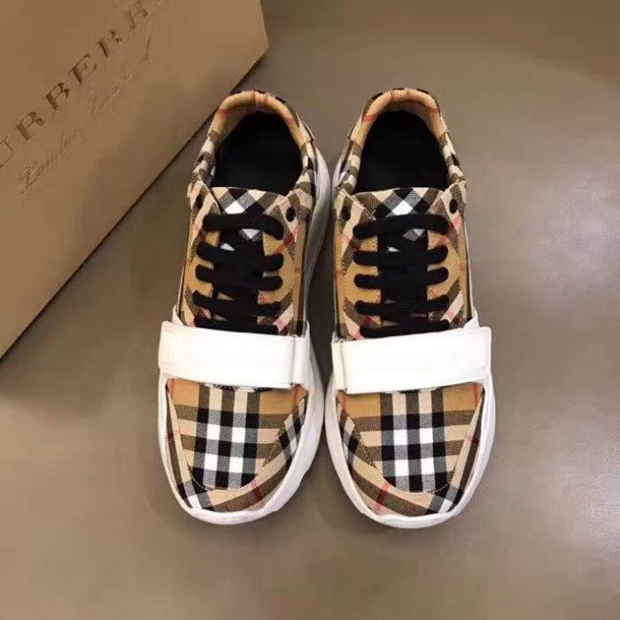 burber*y sneakers b000008