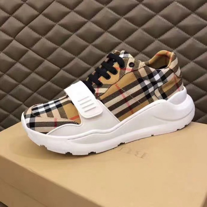 burber*y sneakers b000008
