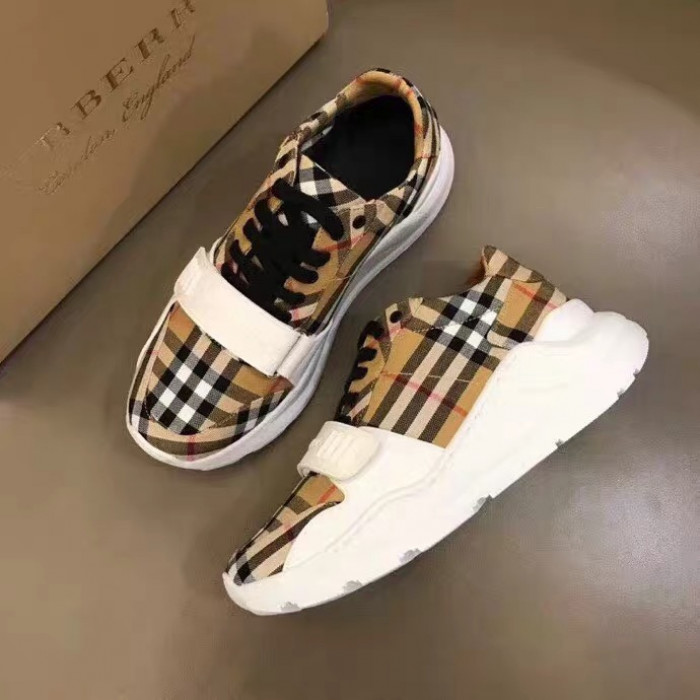 burber*y sneakers b000008