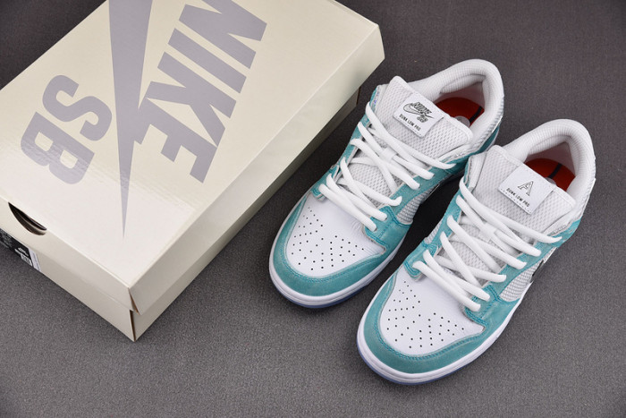 nike dunk sdcai sb low fd2562-400