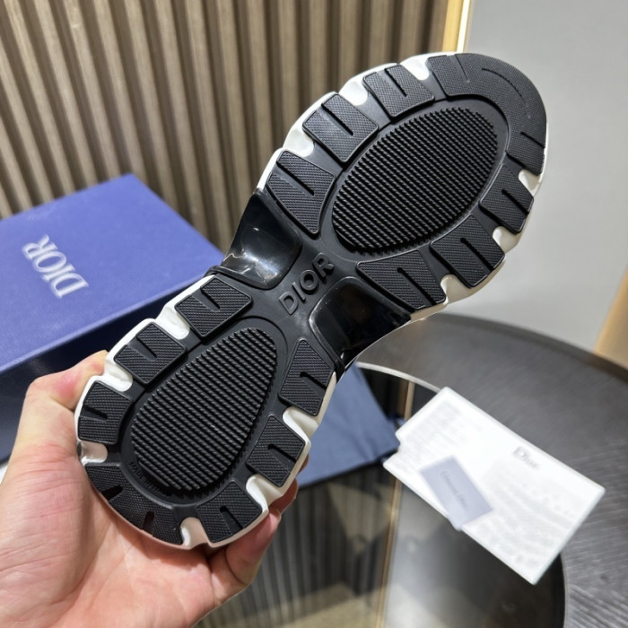 D1OR SNEAKERS B44 T00000247
