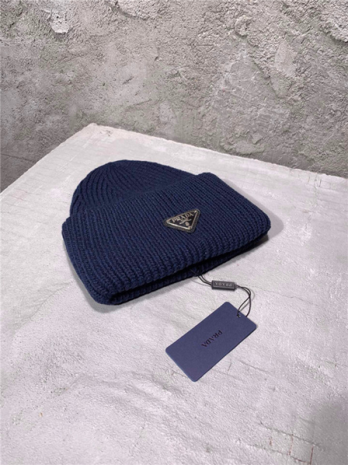 Prad* hat49