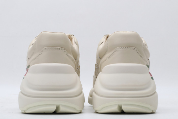 G*u*i* trainer sneaker7