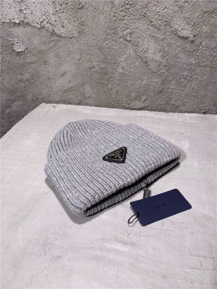 Prad* hat45