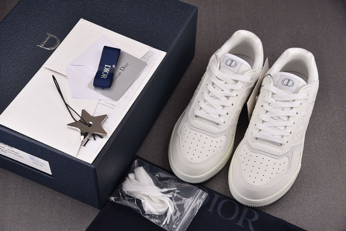 DIO* SNEAKERS B27 T0000-026