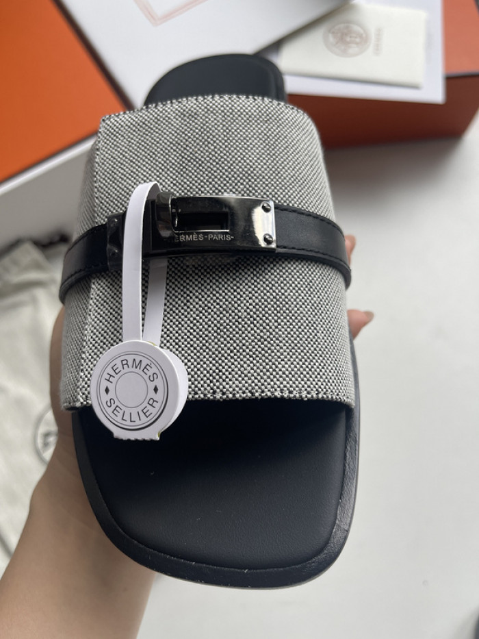 Herme* Sandal100