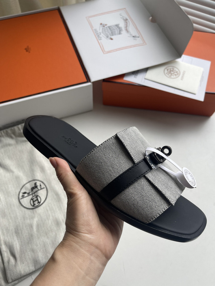 Herme* Sandal100