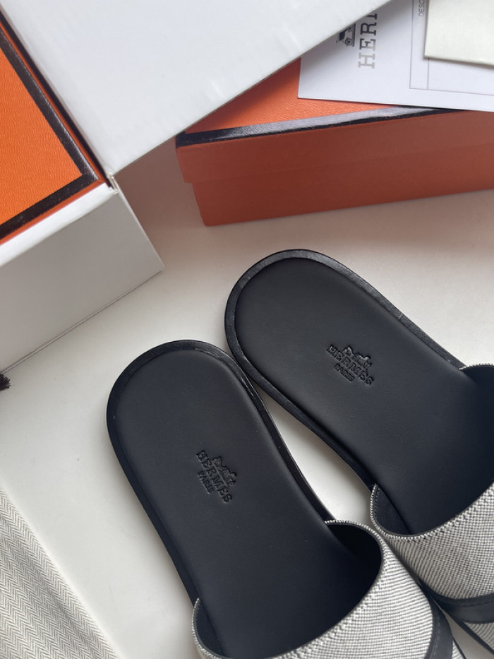 Herme* Sandal100