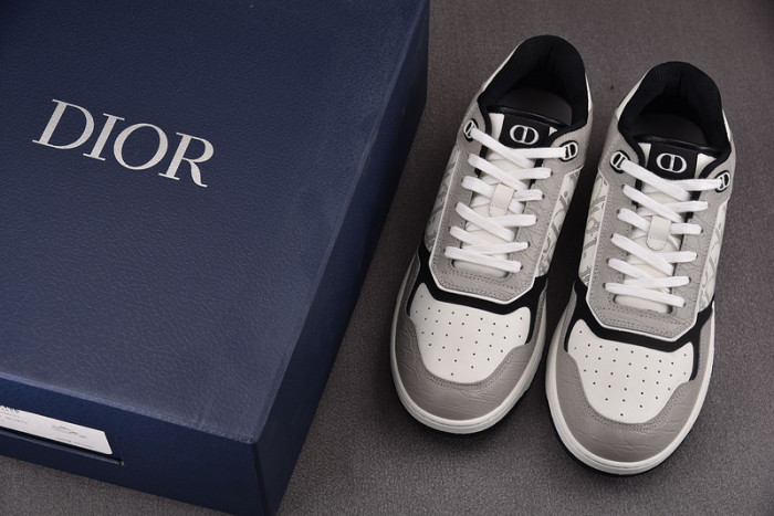 DIO* SNEAKERS B27 T0000-017