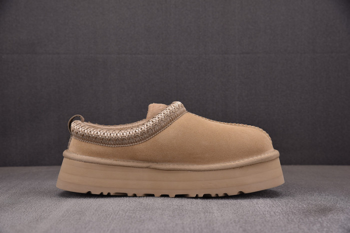UGG SANDALS 8
