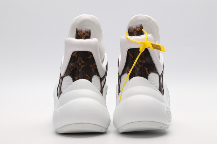 lv snekaers l000003
