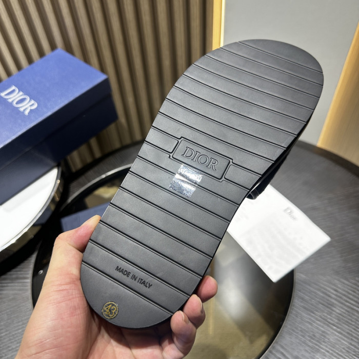 Dio*r sandal 52