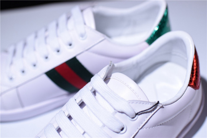 g*u*i ace embroidered low-top sneaker white with bee
