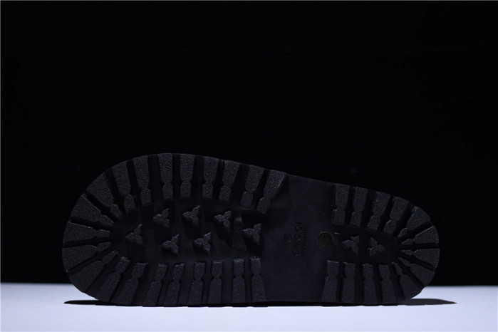 G*u*i* sandal2