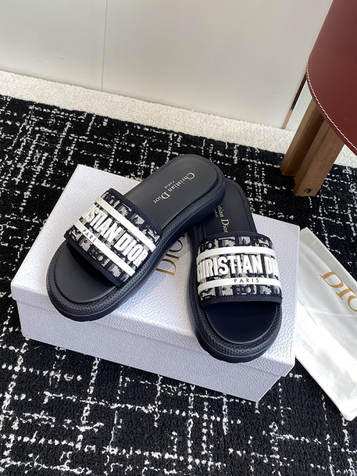 Dio*r sandal 63