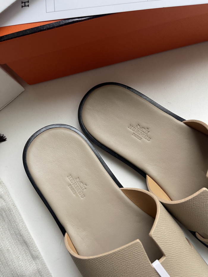 Herme* Sandal77