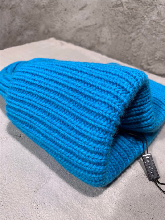 Prad* hat50