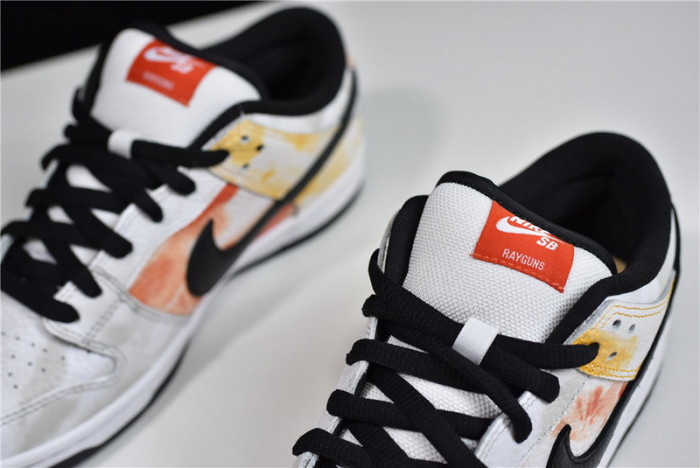 nike sb dunk low raygun tie-dye white bq6832-101