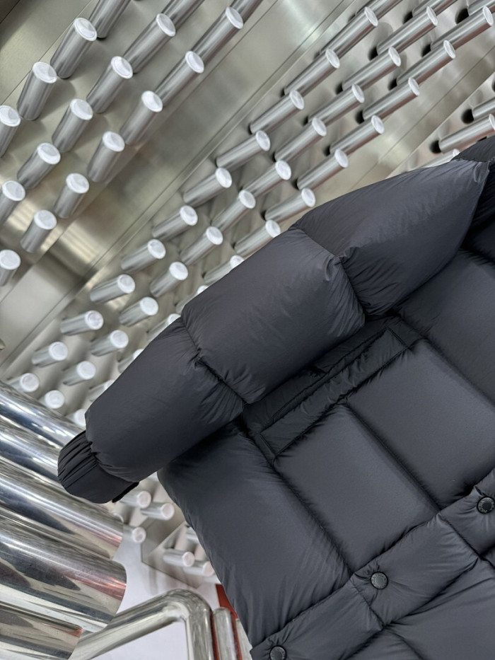 Pra*a down jacket 4