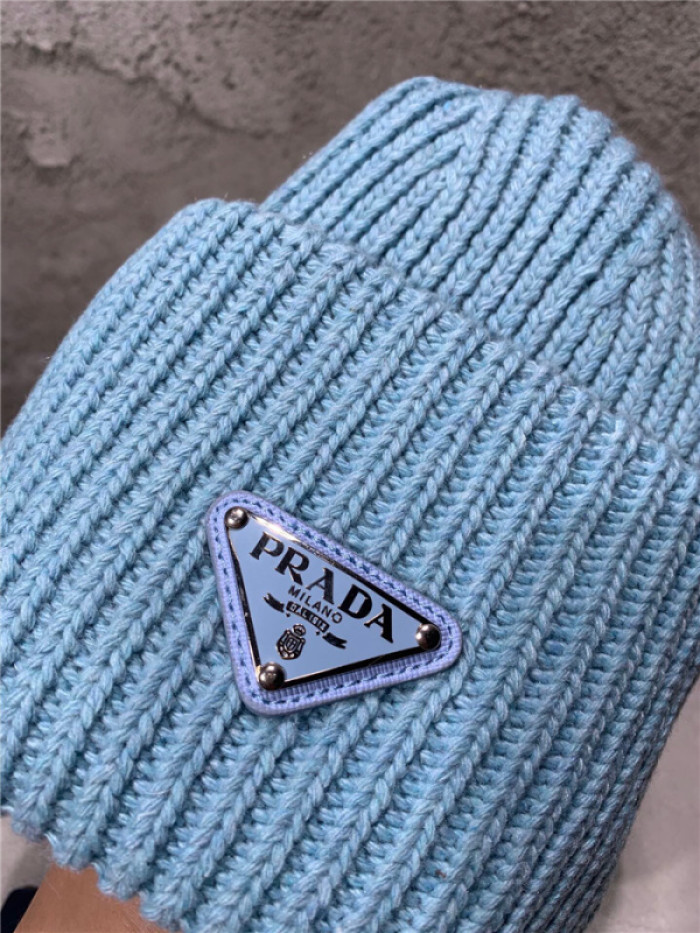 Prad* hat46