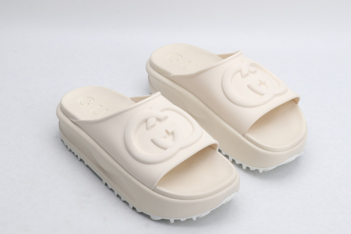 G*u*i* sandal104