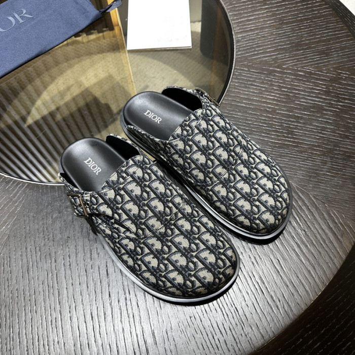 Dio*r sandal 58