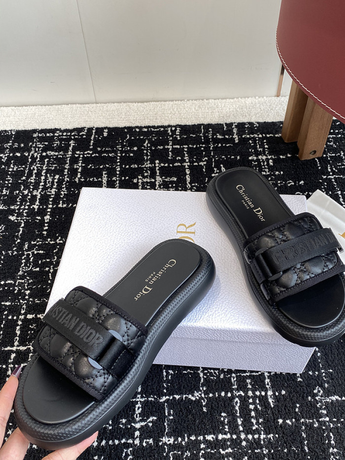 Dio*r sandal 65