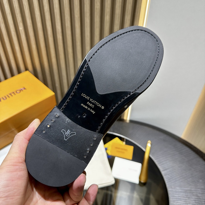 L&V Loafer LF000010