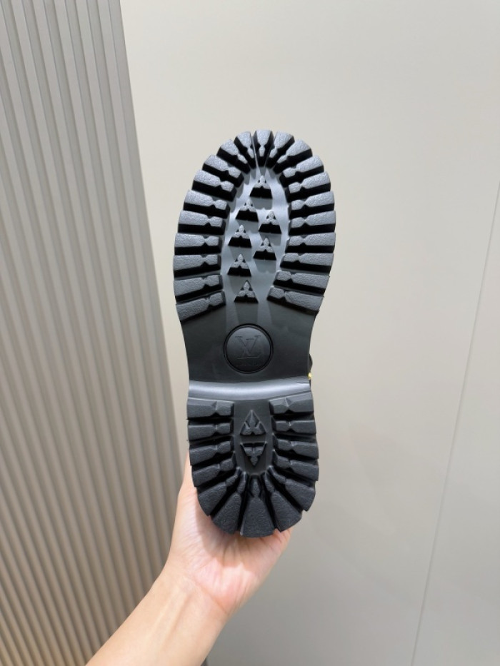 L&V BOOTS LV0000370