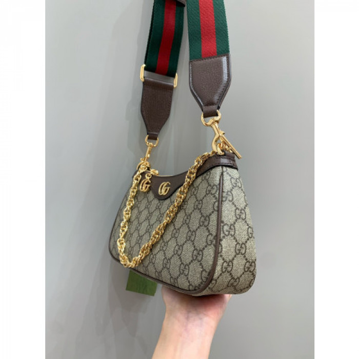G*u*i bag7
